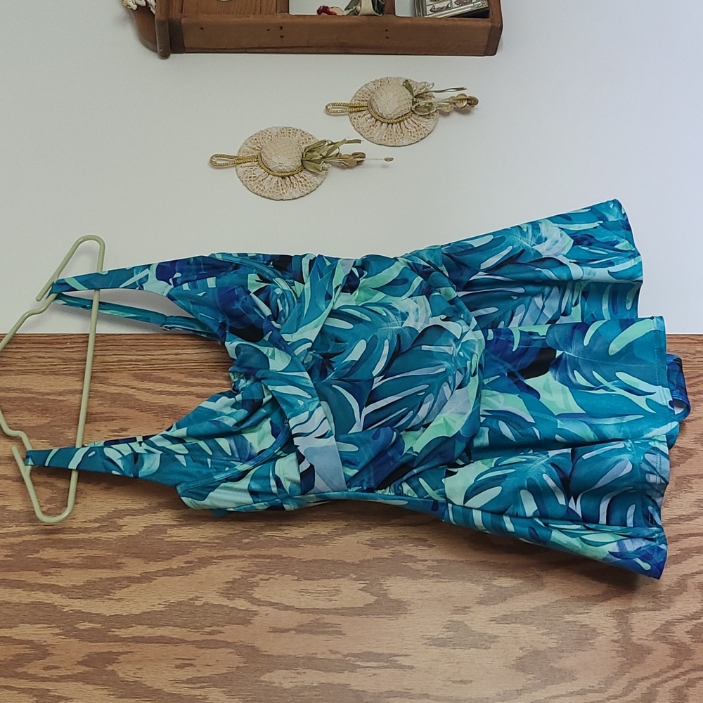 Womens Emerald Bay swimsuit 16